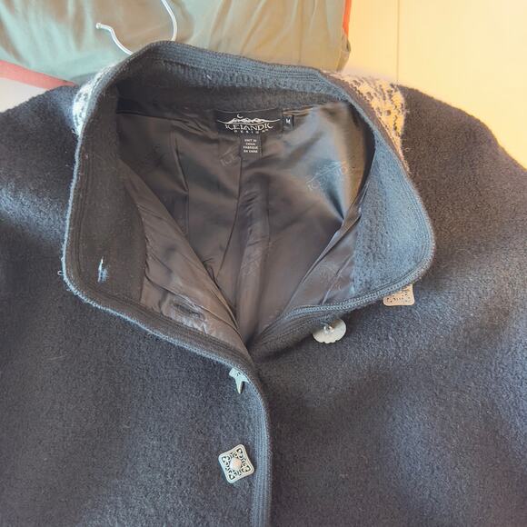 Icelandic Design Vtg Women’s Button Wool Coat Size M Black Celestial Witchy Dark - Picture 10 of 11